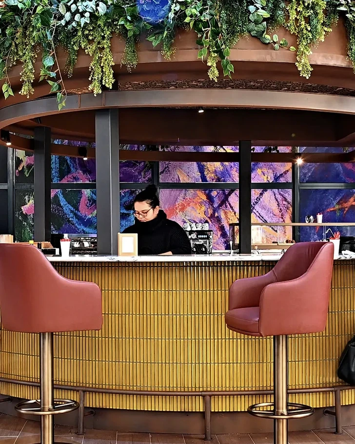 TEATRO CAFFÉ - ART BREAKER