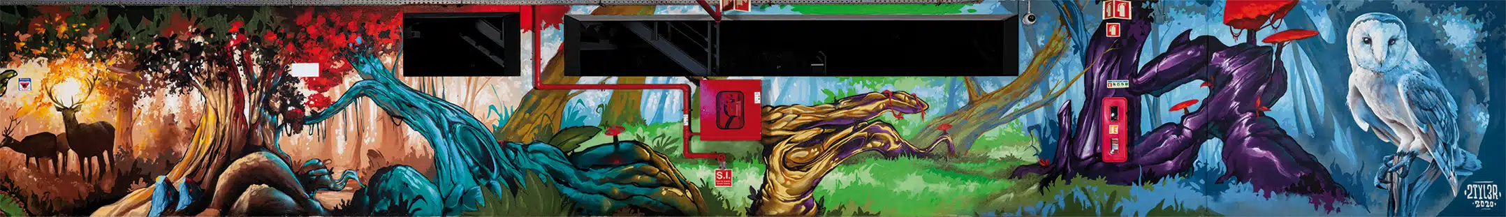 A PAREDE É UMA FLORESTA